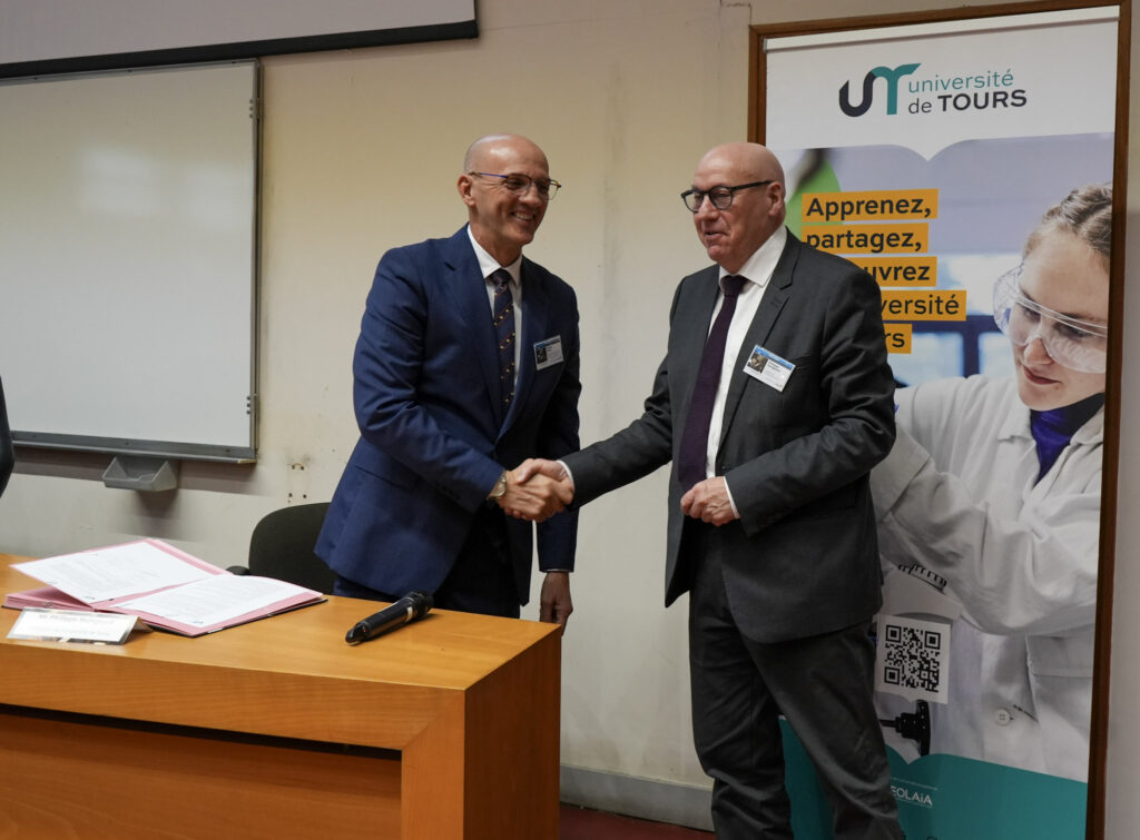 La Chambre nationale des commissaires de justice et l’université de Tours signent une convention de coopération