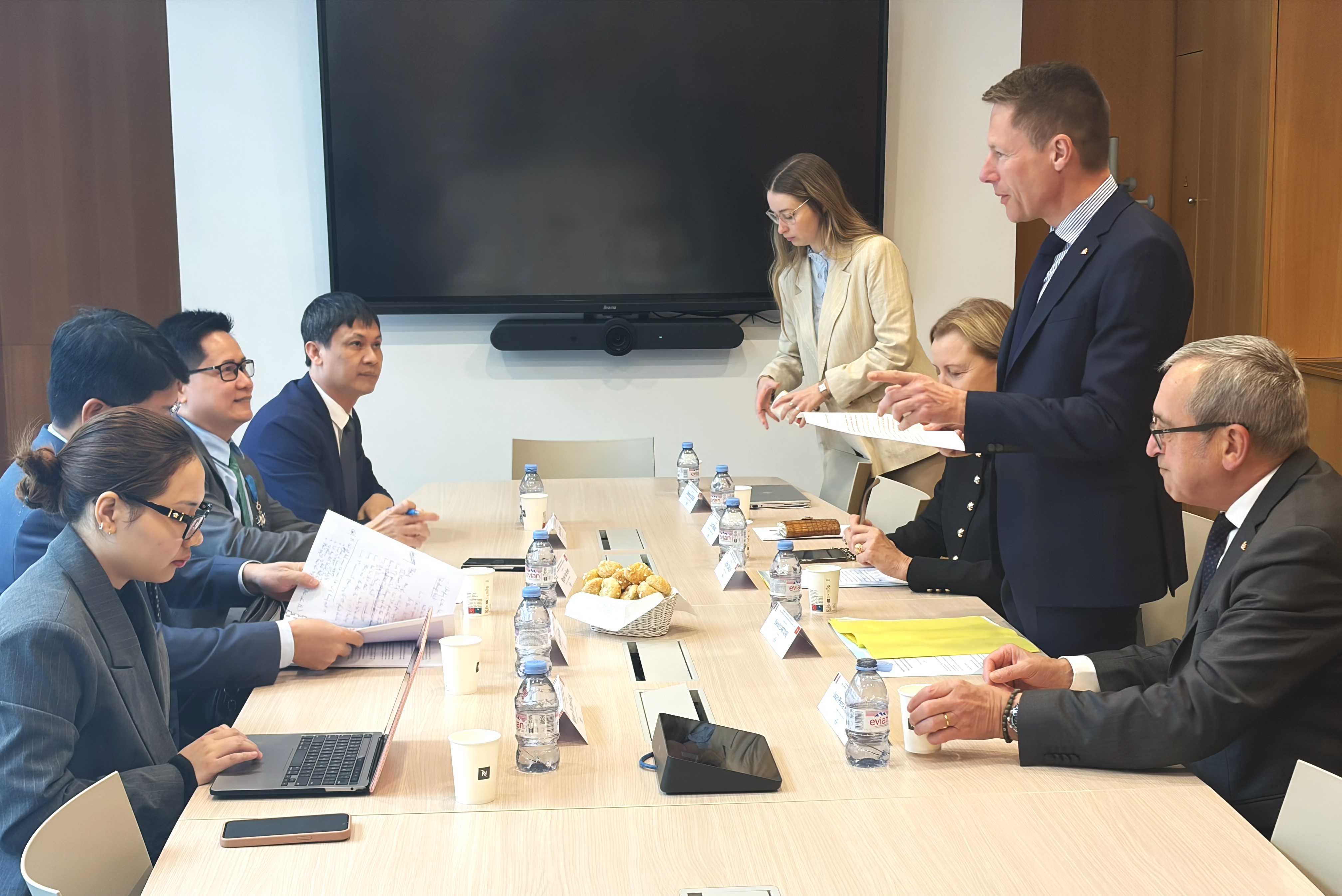 La CNCJ accueille une délégation du ministère de la Justice vietnamien